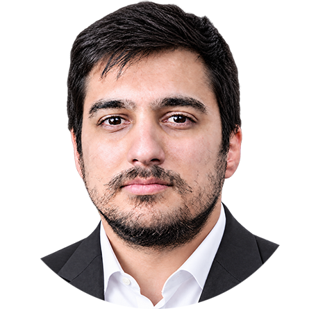 Color portrait of Aleksandar Milošević, Photographer and Videographer at Infinity Design Studio.