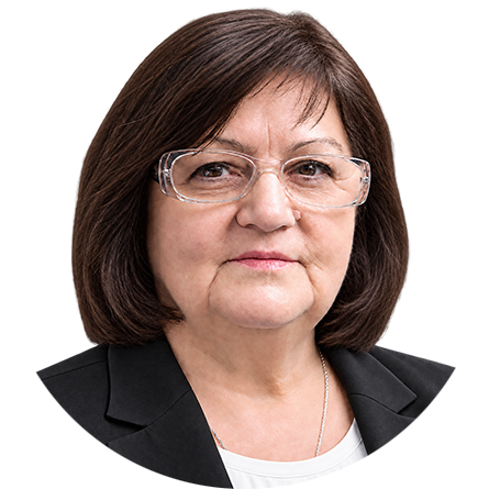 Color portrait of Jasminka Nedeljković, Chief Financial Officer at Infinity Design Studio.